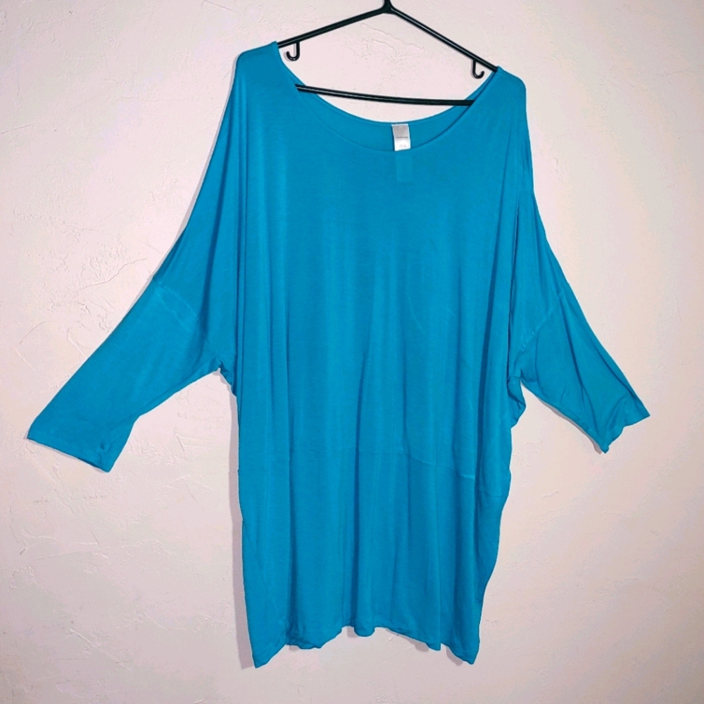 AVON Ladies top